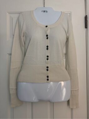 Witchery Cream Knit Sweater Size S NWT Lightweight Stretch Minimalist Top